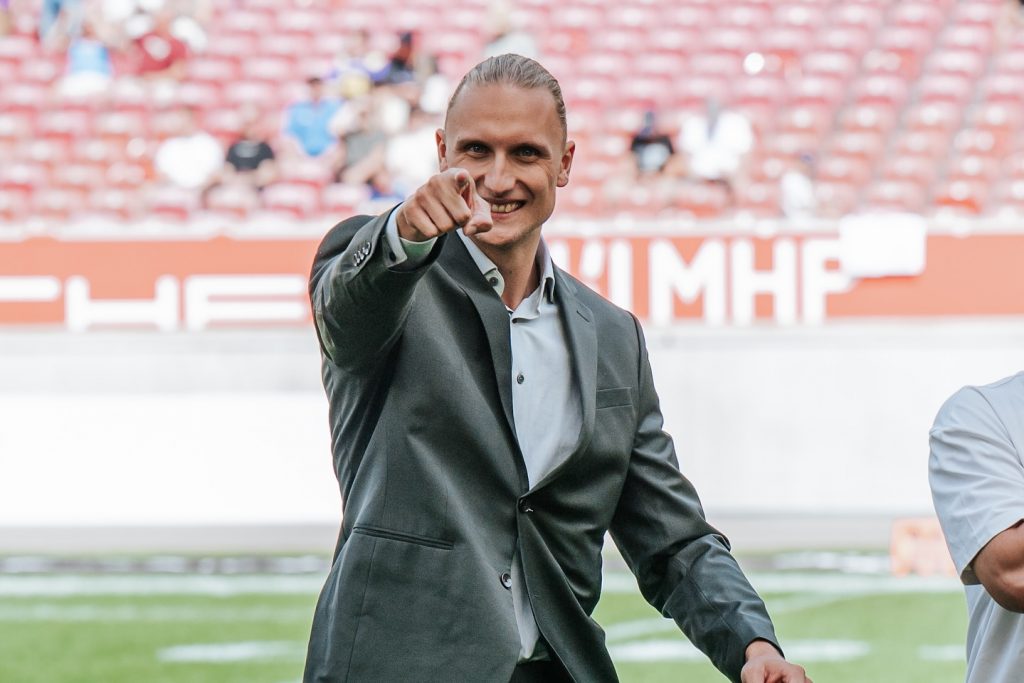 Great opportunity to photograph the ELF Championchip Game between Stuttgart Surge and the Vienna Vikings. Congratulations to Surge.

#Gameday #stuttgartsurge #viennavikings #championchip #vfb