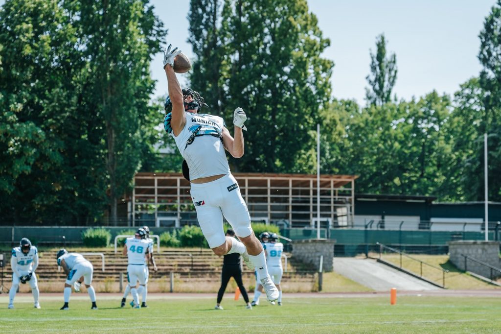 Another one in the bag. Still work to do. Let’s keep pushing.

#gameday #munich #ravens #munichravens #unleashyourwings #anotherwin #berlinthunder #football
