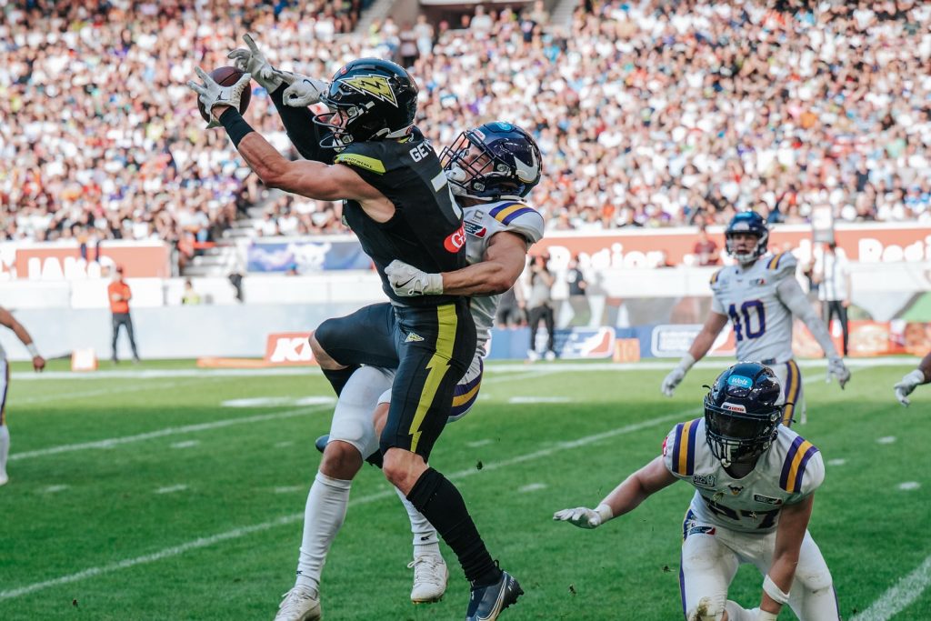 Great opportunity to photograph the ELF Championchip Game between Stuttgart Surge and the Vienna Vikings. Congratulations to Surge.

#Gameday #stuttgartsurge #viennavikings #championchip #vfb