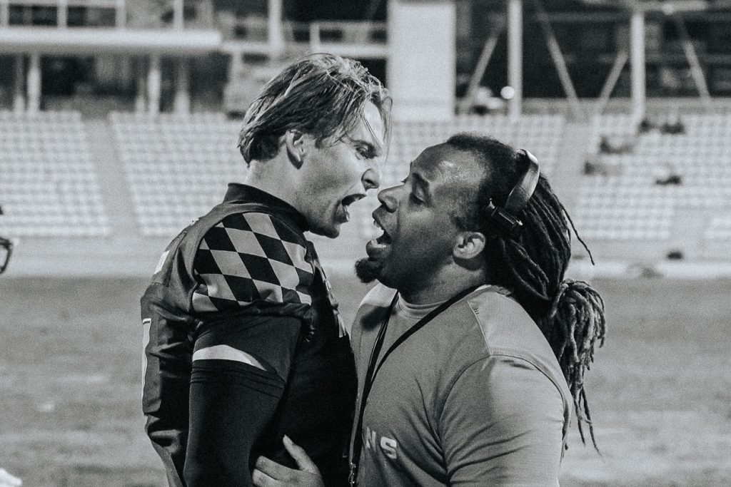 Tough battle, big win. Took down Madrid — one step closer to the playoffs.

#munich #ravens #munichravens #gameday #madrid #madridbravos #hardfight #win #roadtoplayoff