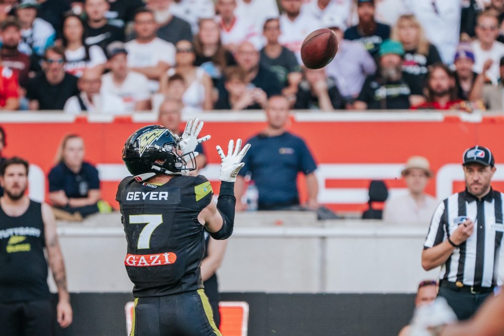Great opportunity to photograph the ELF Championchip Game between Stuttgart Surge and the Vienna Vikings. Congratulations to Surge.

#Gameday #stuttgartsurge #viennavikings #championchip #vfb