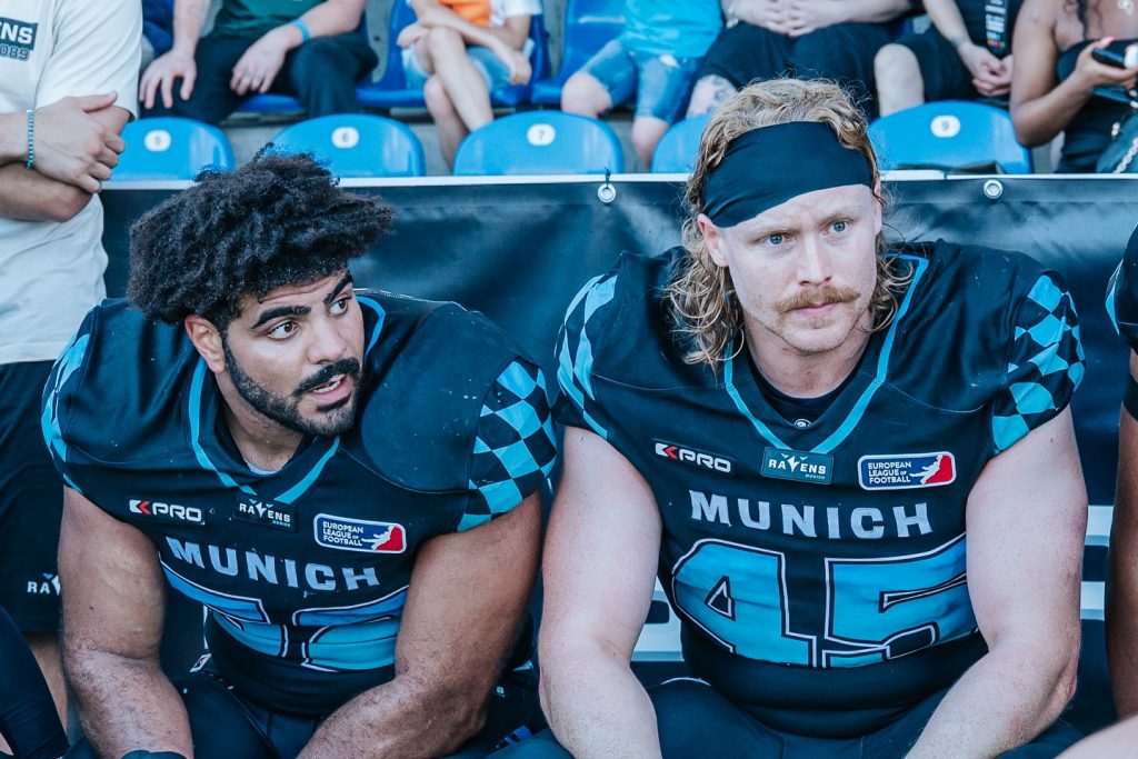 From the first whistle to the last, we left everything out there. The season ends, the legacy continues. Grateful be a part of it 

#munich #ravens #munichravens #gameday #semifinals #stuttgart #surge #football