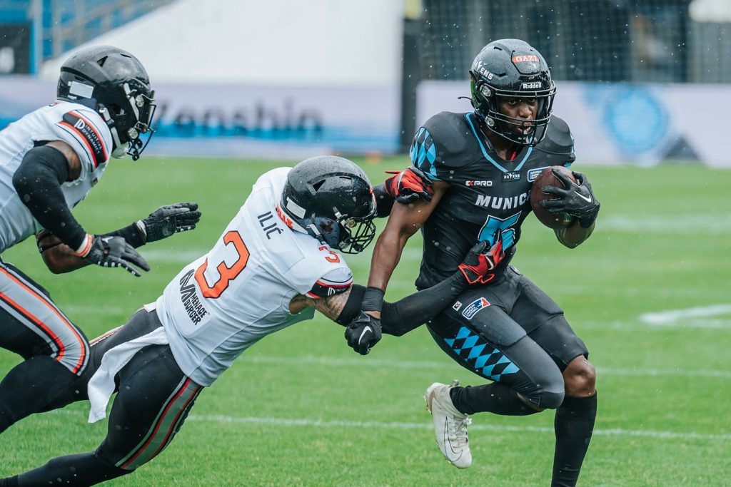 Another one in the books. Solid team win in Game 4 — we’re locked in and hungry for more.  Let’s keep pushing

#football #munich #ravens #munichravens #unleashyourwings #gameday #win #helvetic #helveticmercenaries