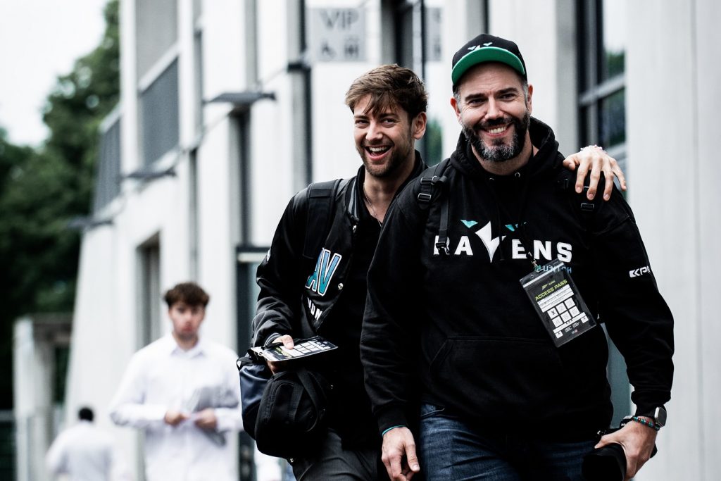 Didn’t punch it in this time—time to reload and hit harder.

📸 Danke für das Foto von mir @zwenjazwenja 

#munich #ravens #football #gameday #unleashyourwings #keepfighting