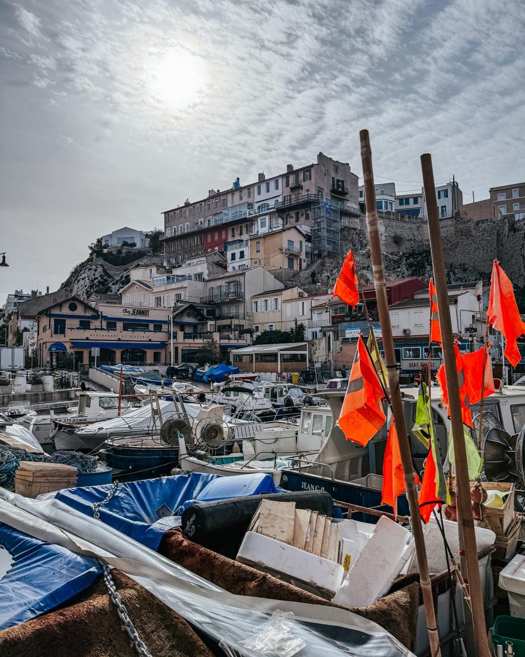 A small recap from the last Weekend in Marseille. It was an Short but cool Journey. The whole City Looks like a Moviescene. I can recommend everyone to visit the city.
All pictures a made with an iPhone 

#citylife #marseille #france #trip #journey #iphone #apple