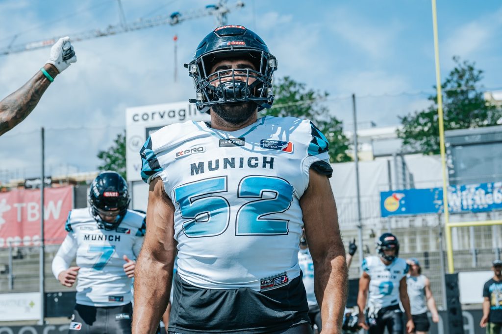 One game at a time. 
Next week – next W. We’re locked in.

#munich #ravens #munichravens #gameday #roadtoplayoffs #win #switzerland #helveticmercenaries