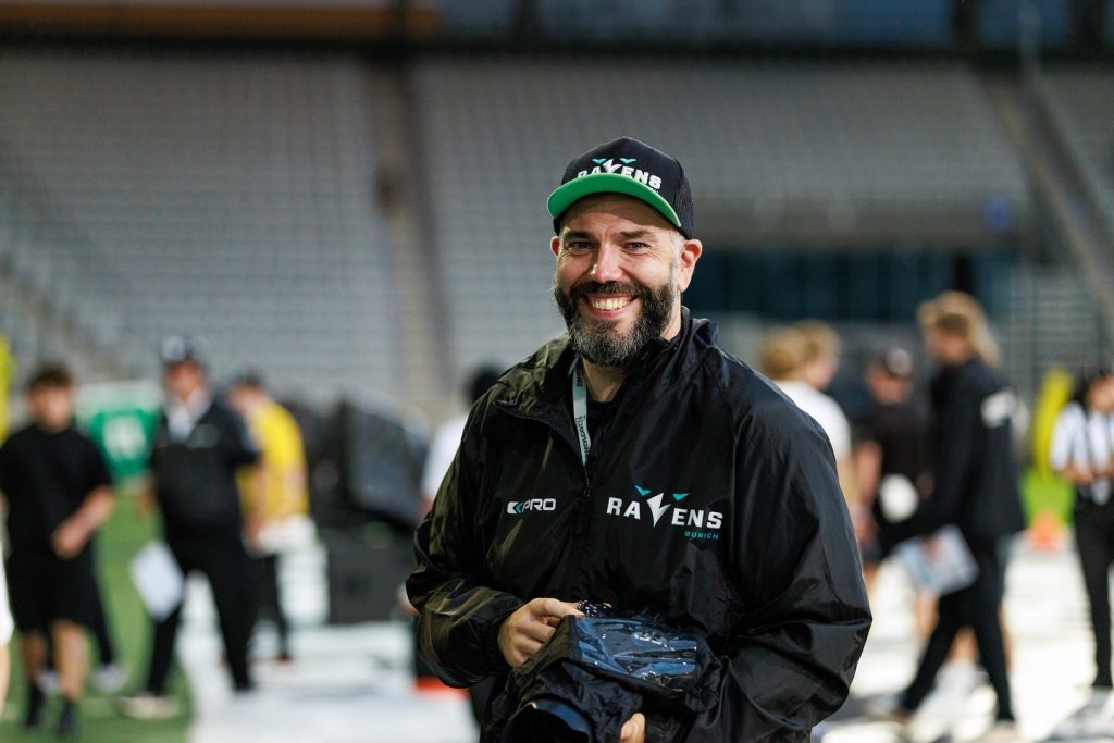 Kept it rolling. Still on track. 1:0!

Thank you @goran_vic_ for the picture of me

#munich #ravens #munichravens #gameday #tirol #raiders #tirolraiders #football #win