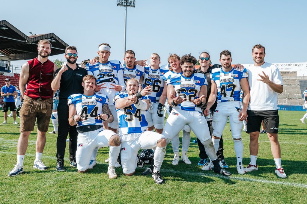 Every yard counts – and we’re still chasing that playoff dream.

#munich #ravens #munichravens #football #gameday #madrid #bravos #victorymonday