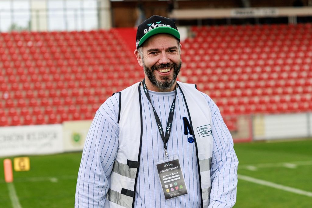 Gameday Recap. Back for year three with the Munich Ravens. Eyes on the prize — let’s make it count.

Thank you @goran_vic_ and @30nullvier_photographie for the photos of me

#football #munich #ravens #europeanleagueoffootball #stepbystep #gameday