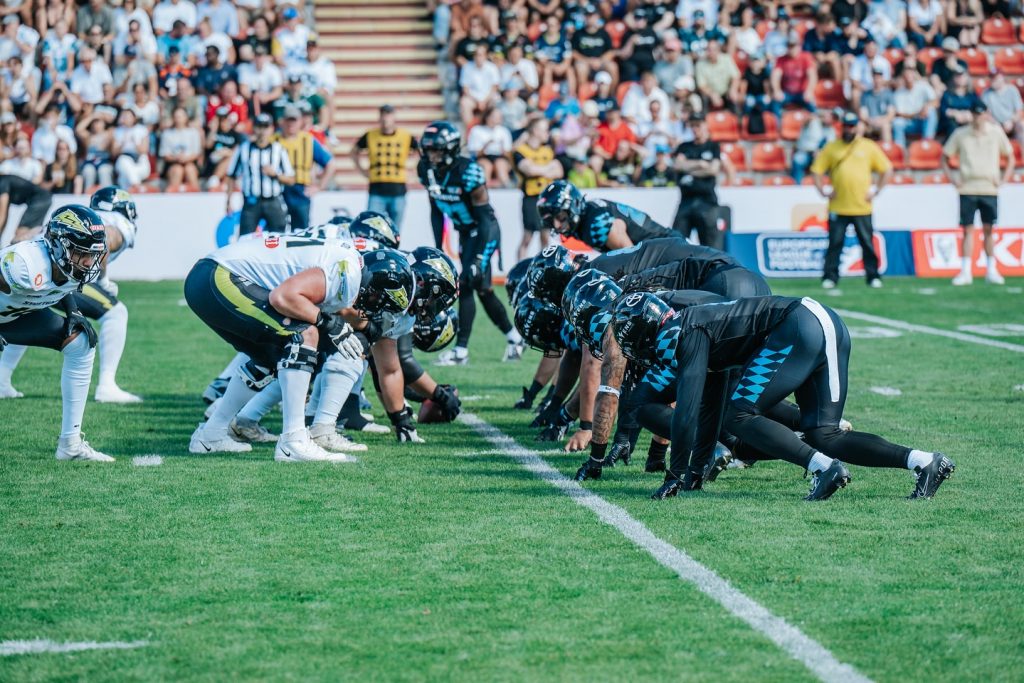 From the first whistle to the last, we left everything out there. The season ends, the legacy continues. Grateful be a part of it 

#munich #ravens #munichravens #gameday #semifinals #stuttgart #surge #football