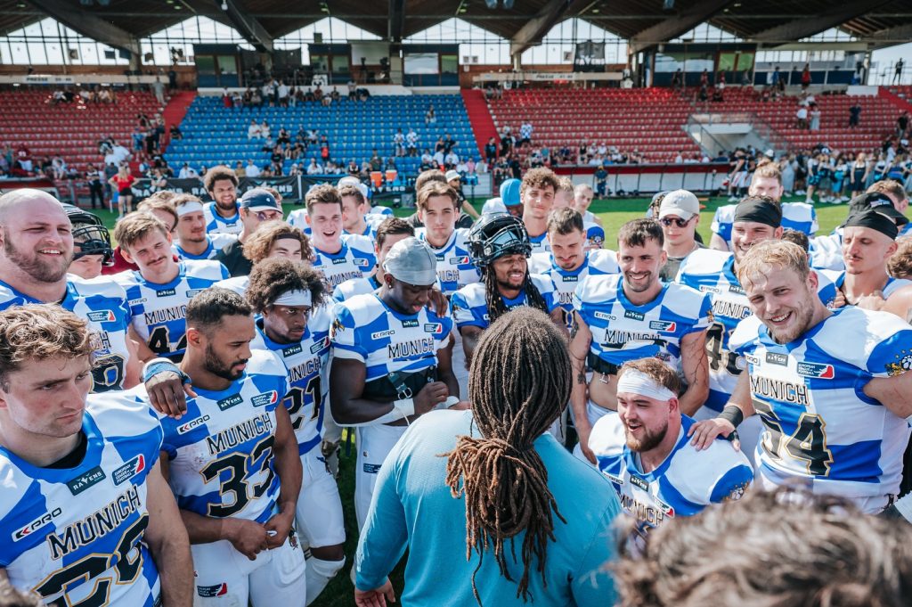 Every yard counts – and we’re still chasing that playoff dream.

#munich #ravens #munichravens #football #gameday #madrid #bravos #victorymonday