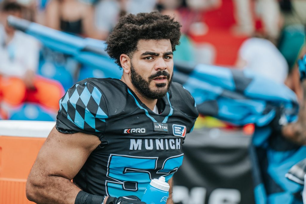 Another one in the books. Solid team win in Game 4 — we’re locked in and hungry for more.  Let’s keep pushing

#football #munich #ravens #munichravens #unleashyourwings #gameday #win #helvetic #helveticmercenaries